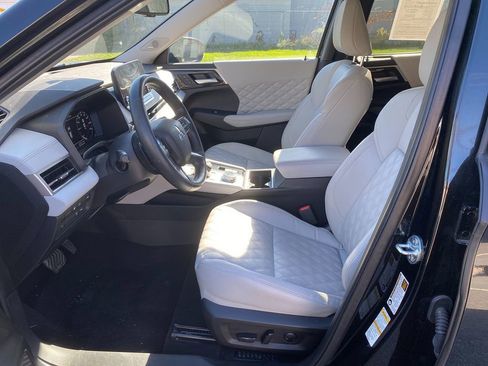 Used 2023 Mitsubishi Outlander SEL image 12