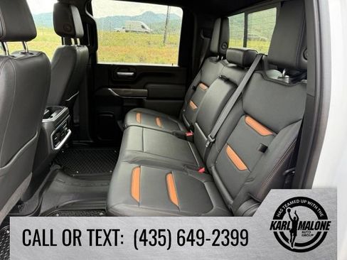 Used 2021 GMC Sierra 2500 AT4 w/ AT4 Premium Plus Package AWD/4WD image 33