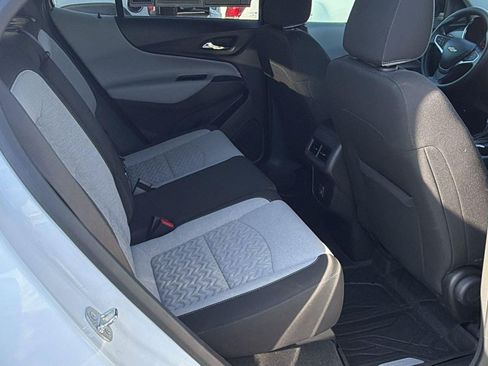 Used 2024 Chevrolet Equinox LS w/ LS Convenience Package FWD image 20