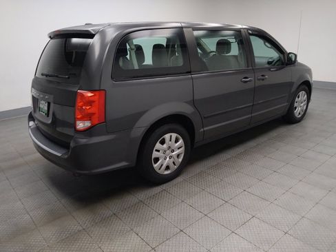 Used 2016 Dodge Grand Caravan American Value Package w/ UConnect Hands-Free Group FWD image 10