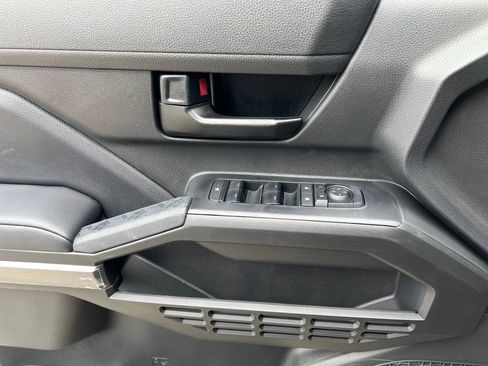 New 2026 Toyota Tacoma SR5 AWD/4WD image 17