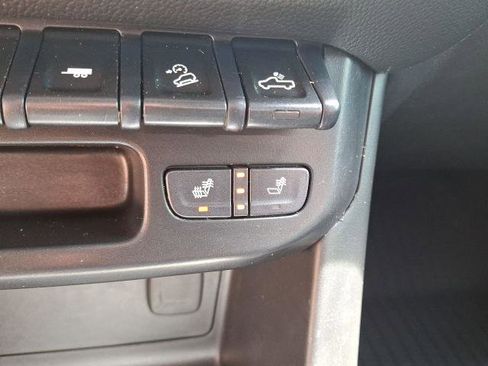 Certified 2022 Chevrolet Colorado ZR2 w/ ZR2 Midnight Special Edition image 48