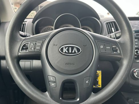 Used 2011 Kia Forte Koup EX image 20
