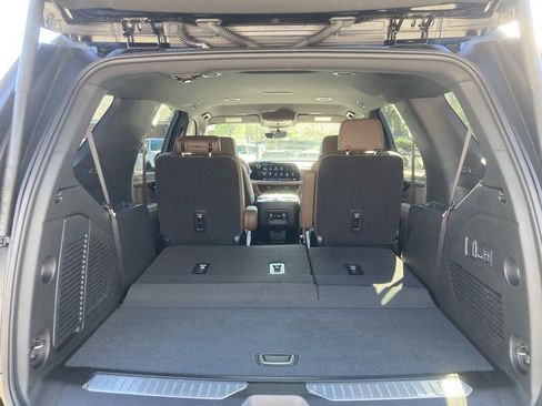 New 2025 Chevrolet Tahoe High Country image 27