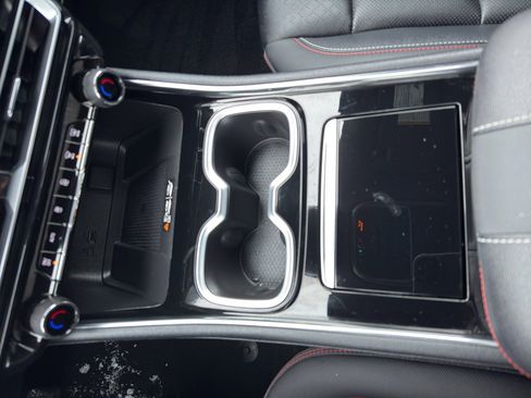 Used 2024 Chevrolet Traverse RS w/ LPO, Floor Liner Package image 23