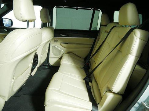 Certified 2023 Jeep Grand Cherokee L Limited w/ Luxury Tech Group II AWD/4WD image 18