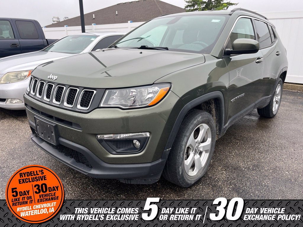 Used 2018 Jeep Compass Latitude w/ Popular Equipment Group AWD/4WD image 4