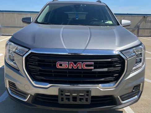 Used 2023 GMC Terrain SLE w/ Driver Convenience Package AWD/4WD image 8