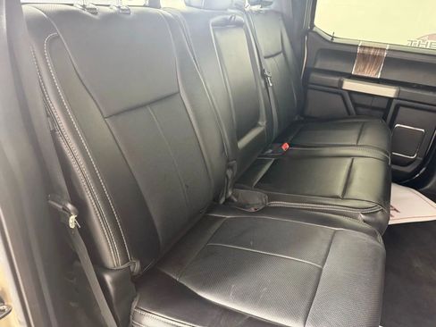 Used 2018 Ford F150 Lariat w/ Equipment Group 502A Luxury AWD/4WD image 39
