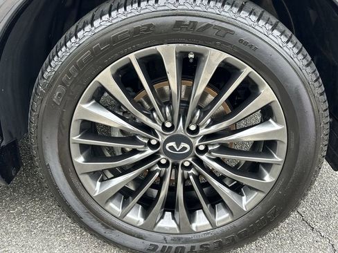 Certified 2024 INFINITI QX80 Premium Select w/ All-Season Package image 13