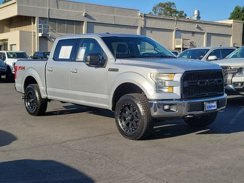 Used 2015 Ford F150 XLT w/ Equipment Group 301A Mid AWD/4WD image 32
