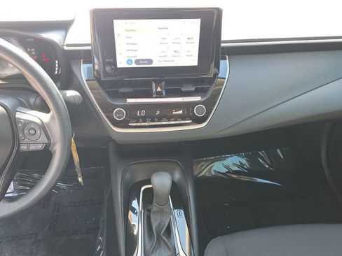 Used 2026 Toyota Corolla LE FWD image 14