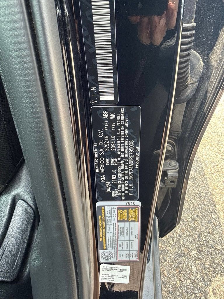 Used 2024 Kia Forte LXS w/ LXS Technology Package FWD image 27