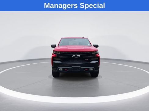 Used 2019 Chevrolet Silverado 1500 LT Trail Boss w/ Convenience Package AWD/4WD image 3