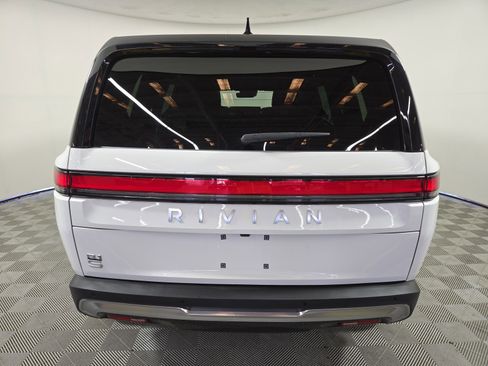 Used 2024 Rivian R1S Adventure AWD/4WD image 4