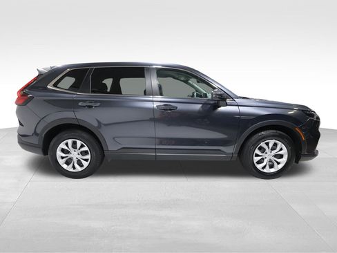 Used 2025 Honda CR-V LX image 5