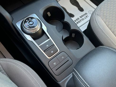 Used 2022 Ford Escape SE w/ Convenience Package image 13