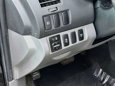 Used 2013 Toyota Tacoma 4x4 Double Cab w/ SR5 Pkg image 10