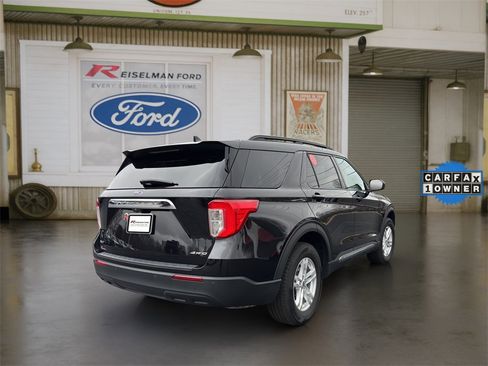 Certified 2022 Ford Explorer XLT image 4
