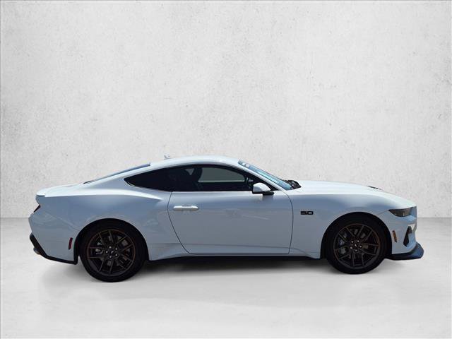 Used 2025 Ford Mustang GT Premium RWD image 4