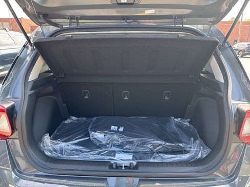 New 2025 Hyundai Venue SEL image 16