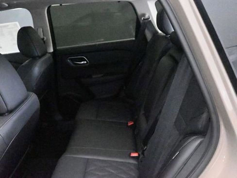 Used 2025 Nissan Rogue Platinum w/ Platinum Premium Package image 24