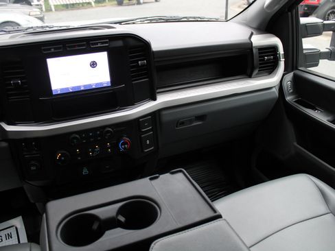 Used 2024 Ford F350 XL RWD image 15