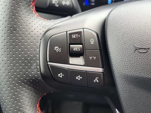Certified 2024 Ford Escape ST-Line w/ Tech Pack #1 AWD/4WD image 14