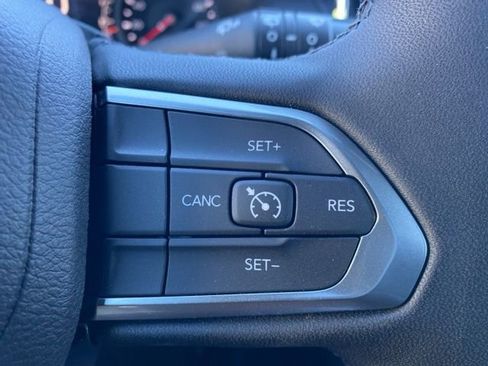 New 2026 Jeep Compass Latitude image 29