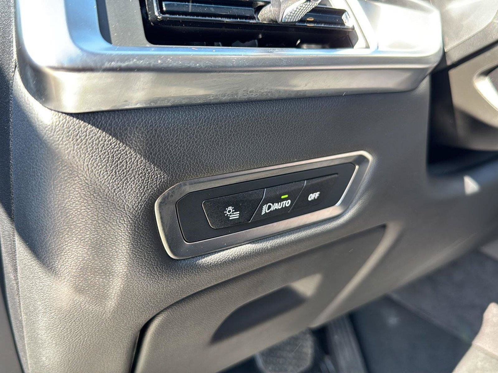 Used 2025 BMW X7 xDrive40i AWD/4WD image 19