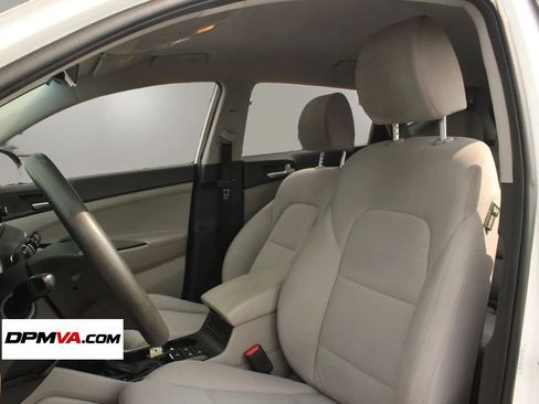 Used 2020 Hyundai Tucson SEL w/ Winter Weather Package AWD/4WD image 16