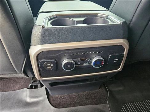 Used 2022 Ford Expedition Max XLT image 18