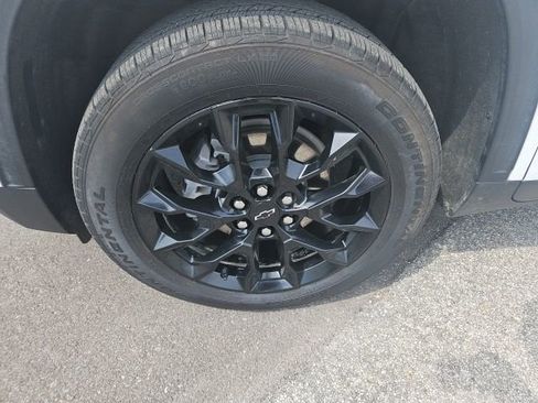 Used 2024 Chevrolet Traverse LS w/ Midnight/Sport Edition image 10