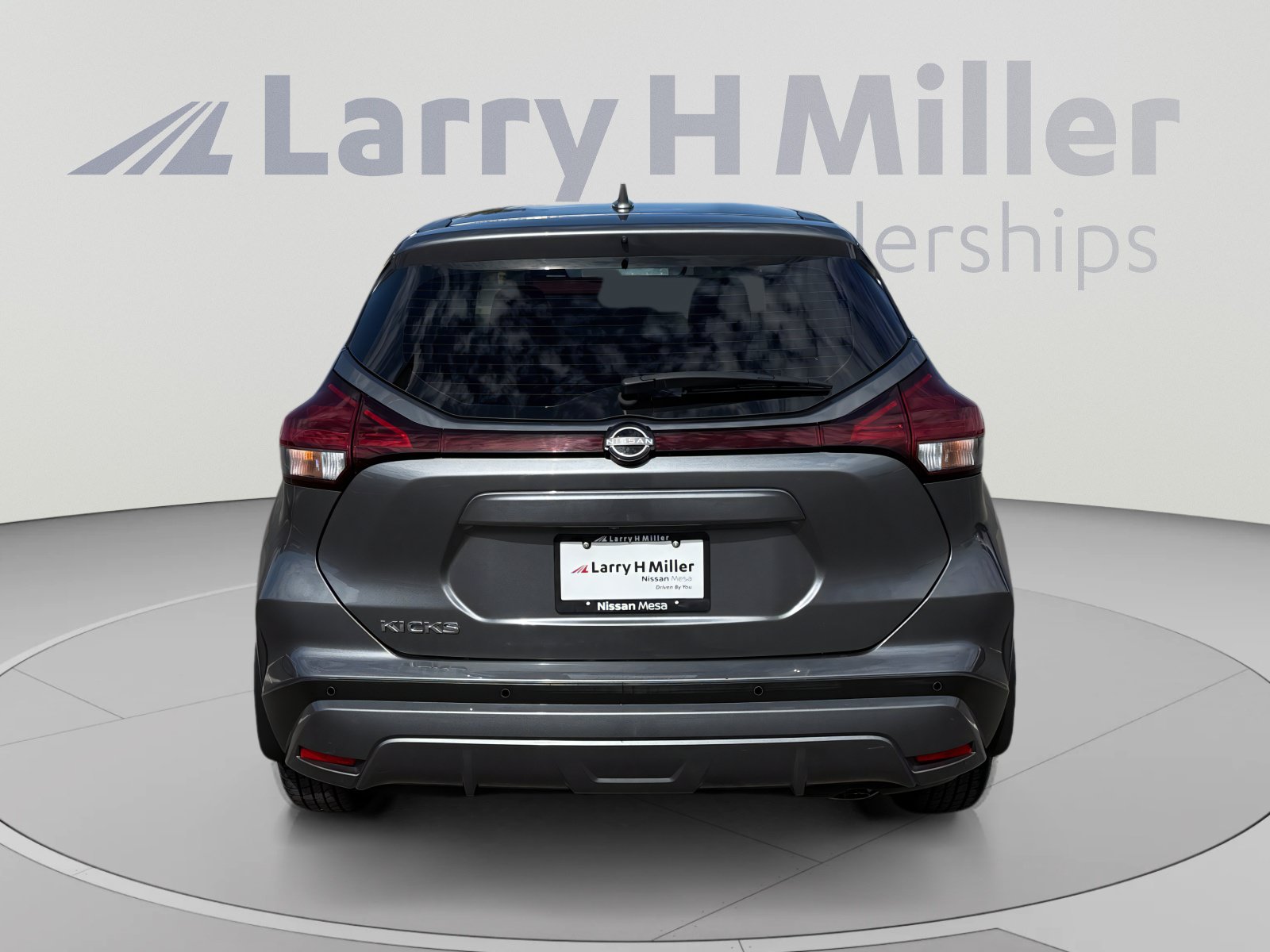 Used 2024 Nissan Kicks S FWD image 4