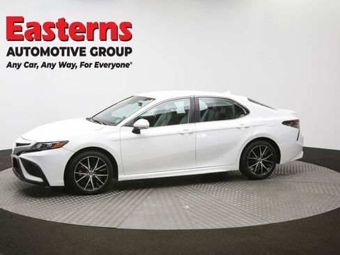 Used 2024 Toyota Camry SE image 53