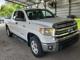Used 2016 Toyota Tundra SR5 w/ SR5 Upgrade Package RWD image 3
