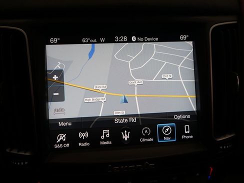Used 2018 Maserati Levante S GranSport AWD/4WD image 8