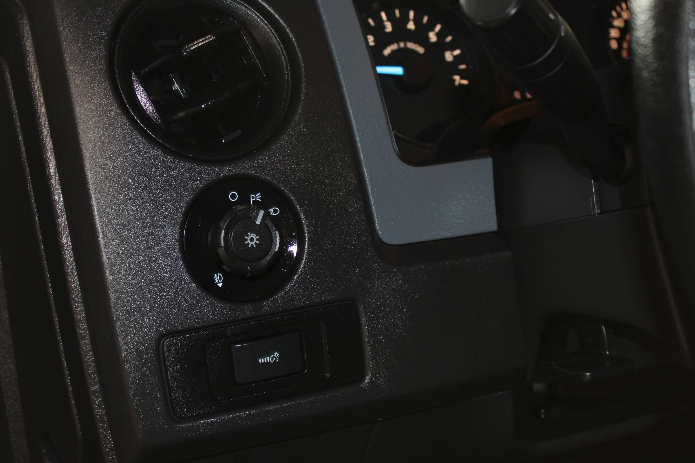 Used 2014 Ford F150 STX w/ Equipment Group 201A Mid RWD image 20