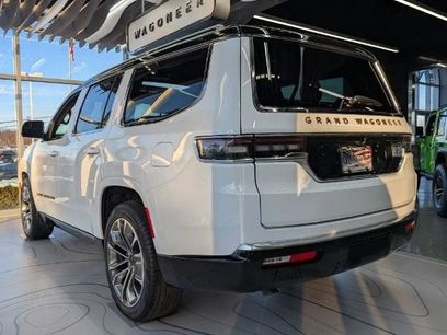 New 2025 Jeep Grand Wagoneer Series III w/ HD Trailer Tow Package