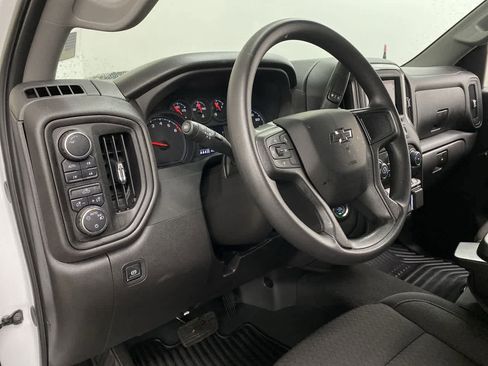 Used 2025 Chevrolet Silverado 1500 Custom Trail Boss image 2