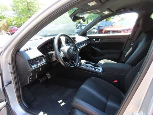 Used 2023 Honda Civic Sport image 2
