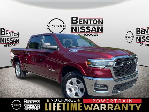 Used 2025 RAM 1500 Big Horn AWD/4WD image 1