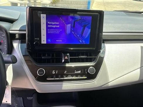 Used 2024 Toyota Corolla LE FWD image 15