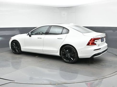 Used 2024 Volvo S60 B5 Plus w/ Climate Package FWD image 7