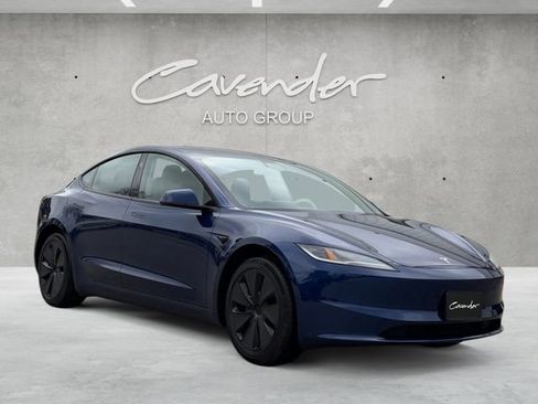 Used 2025 Tesla Model 3 Long Range image 2