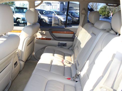 Used 2007 Lexus LX 470 4WD image 21