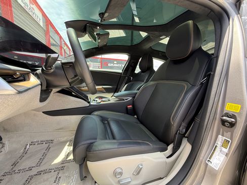 Used 2024 Lucid Air Touring AWD/4WD image 33