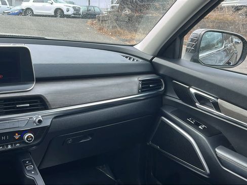 Used 2022 Kia Telluride EX w/ EX Premium Package image 22