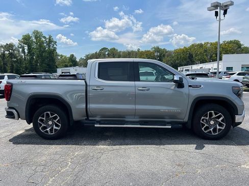 Used 2026 GMC Sierra 1500 SLE w/ X31 Off-Road Package AWD/4WD image 2