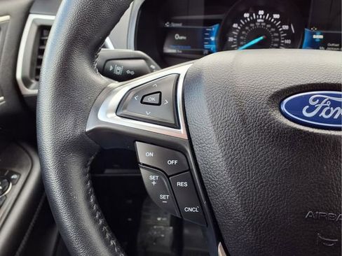 Used 2023 Ford Edge SEL w/ Convenience Package image 29